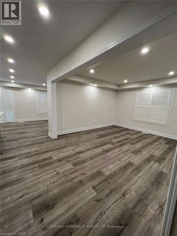 112 GILLESPIE Drive