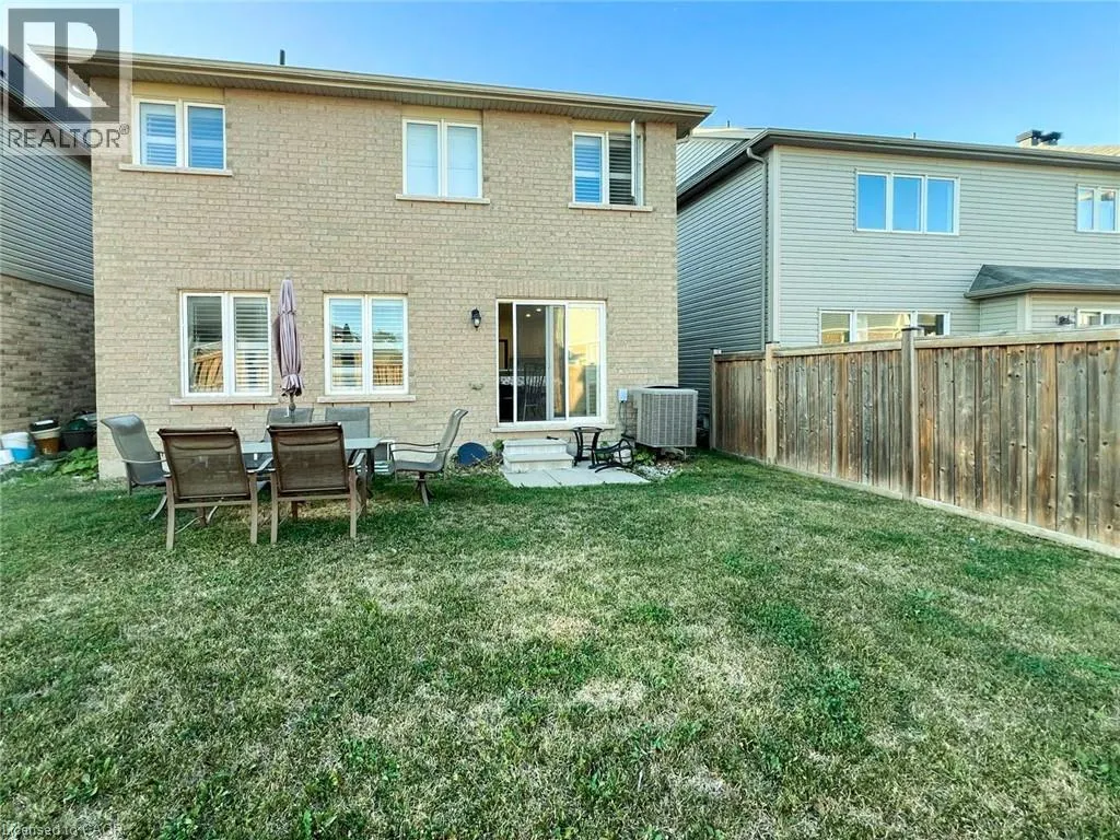 112 GILLESPIE Drive