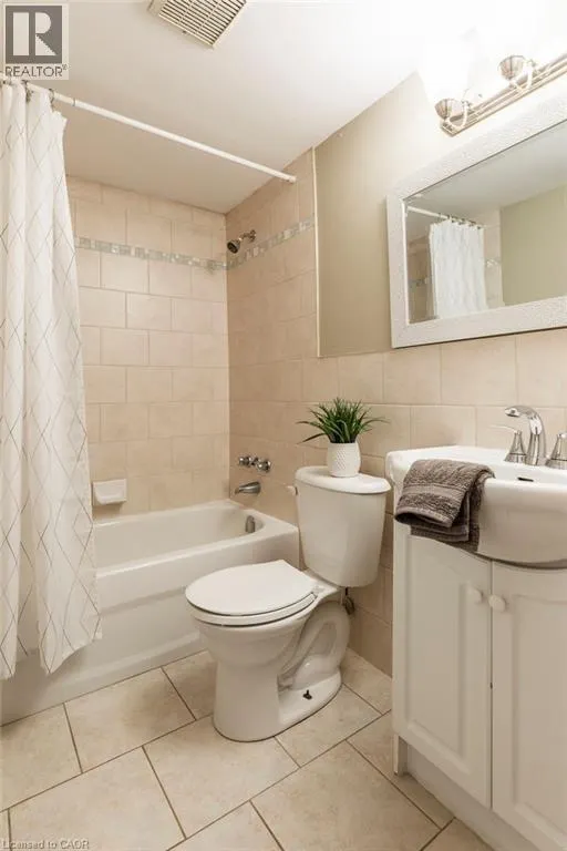 75 GLENBURN Court Unit# 409, #409