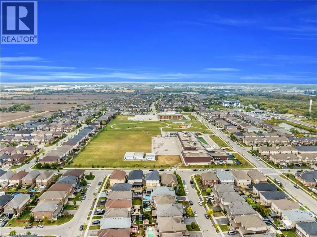 89 BLOOM Crescent