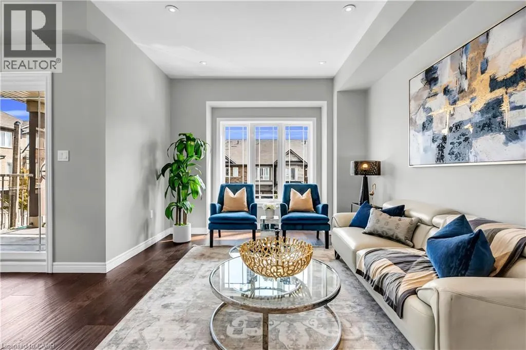 89 BLOOM Crescent