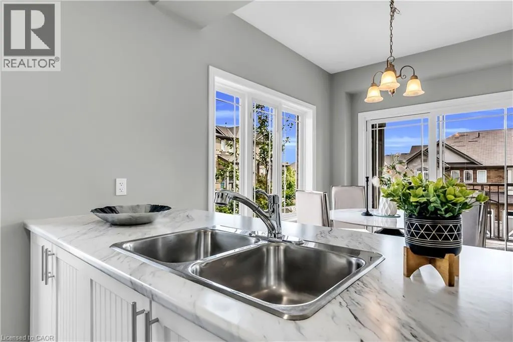 89 BLOOM Crescent
