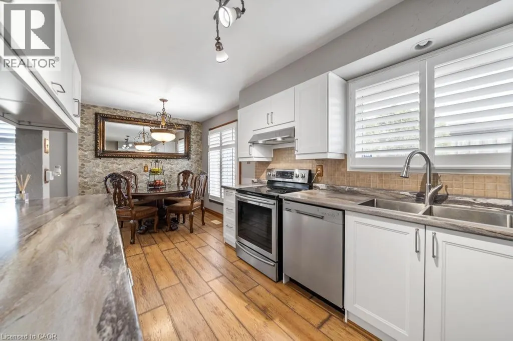 117 SUNRISE Drive
