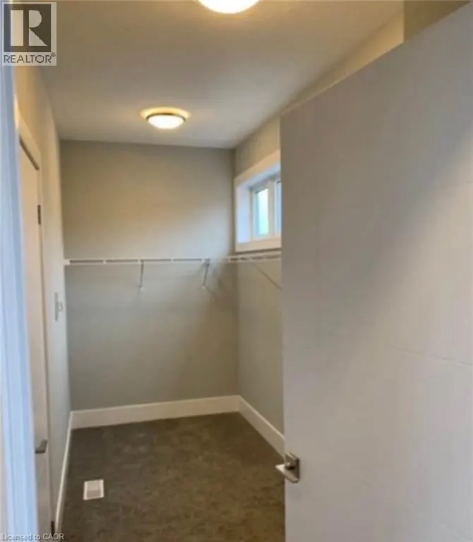 54 BRIDGE Street W Unit# 27, #27