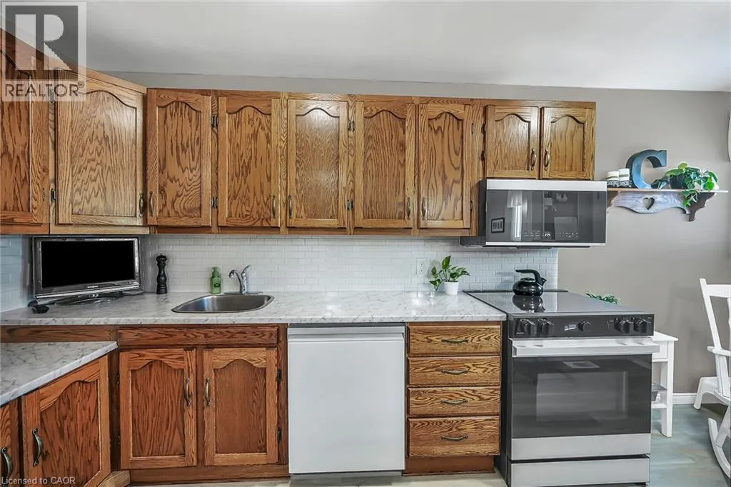 444 STONE CHURCH Road W Unit# P1, #P1
