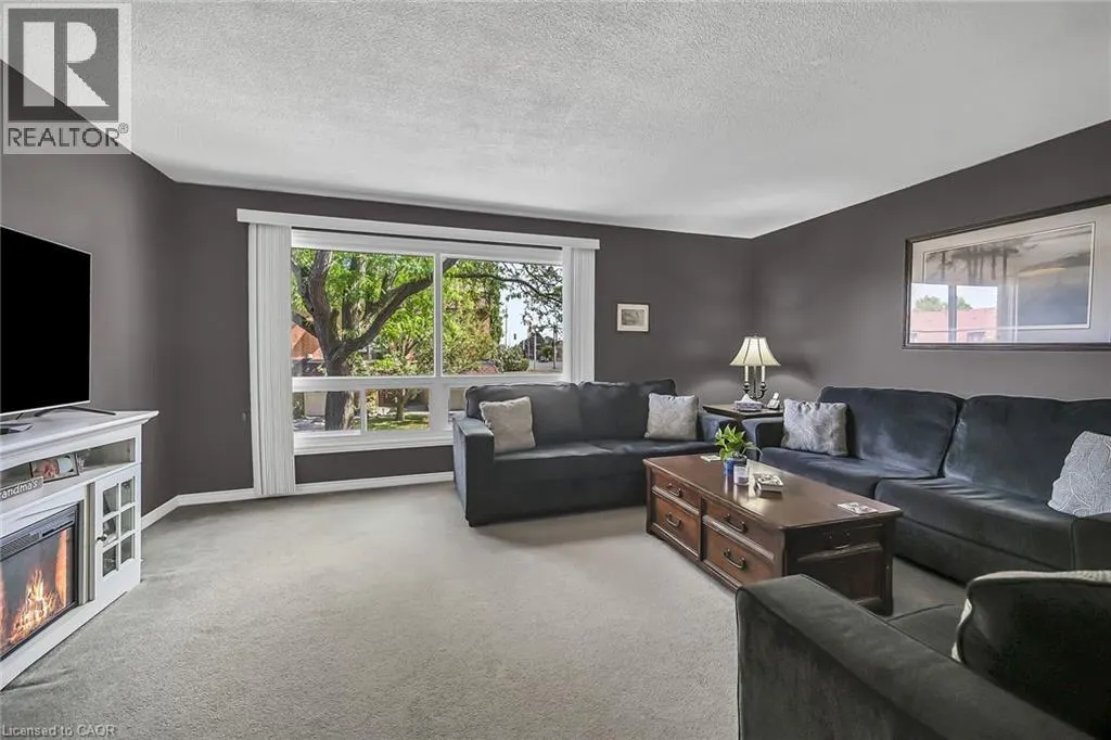 444 STONE CHURCH Road W Unit# P1, #P1