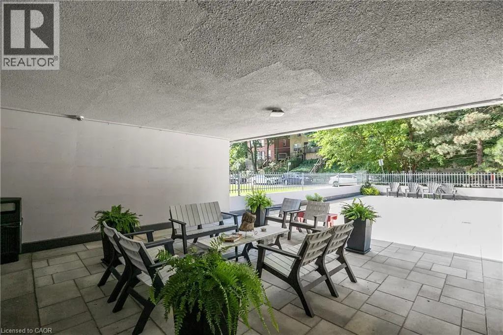 150 CHARLTON Avenue E Unit# 2206, #2206