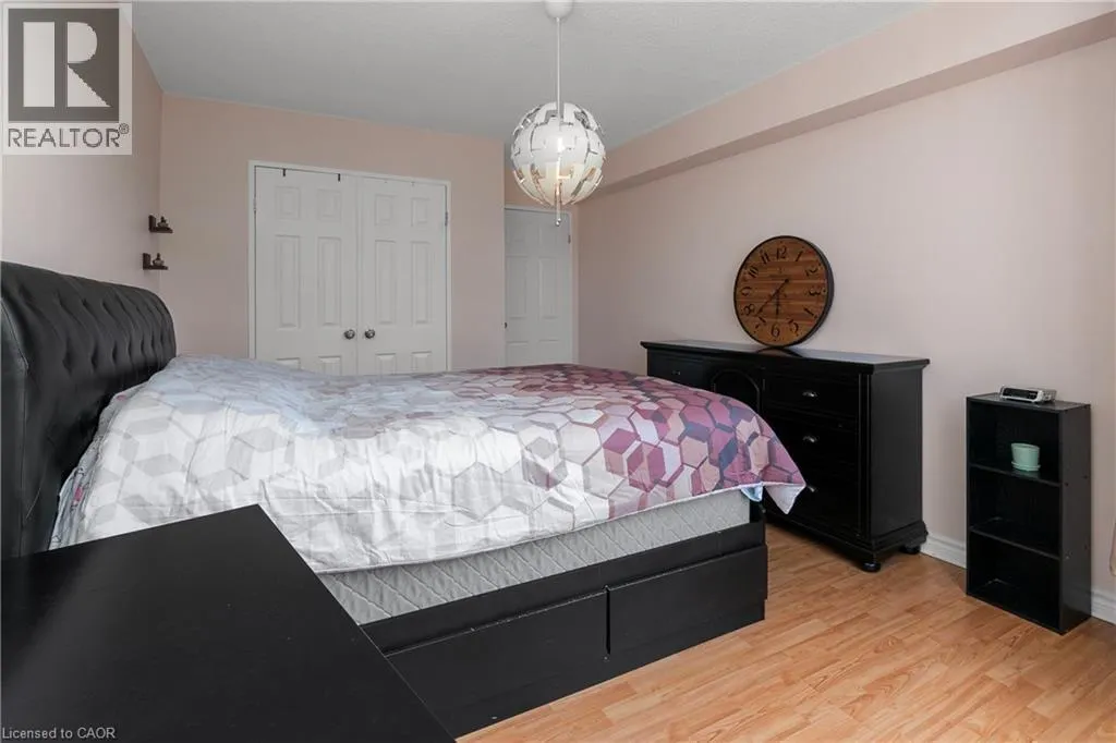 150 CHARLTON Avenue E Unit# 2206, #2206