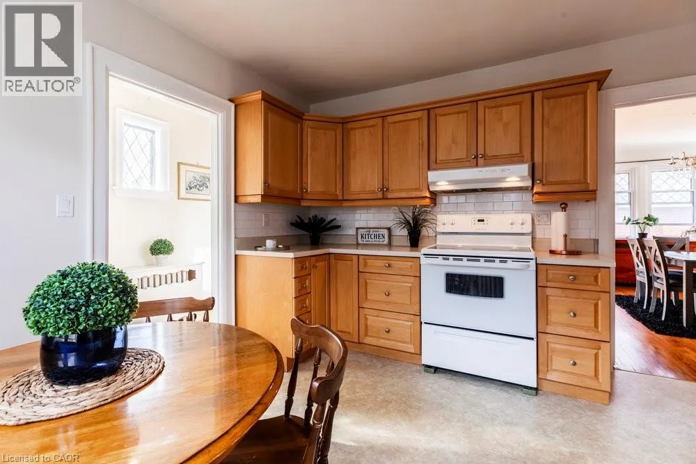37 LOWER HORNING Road