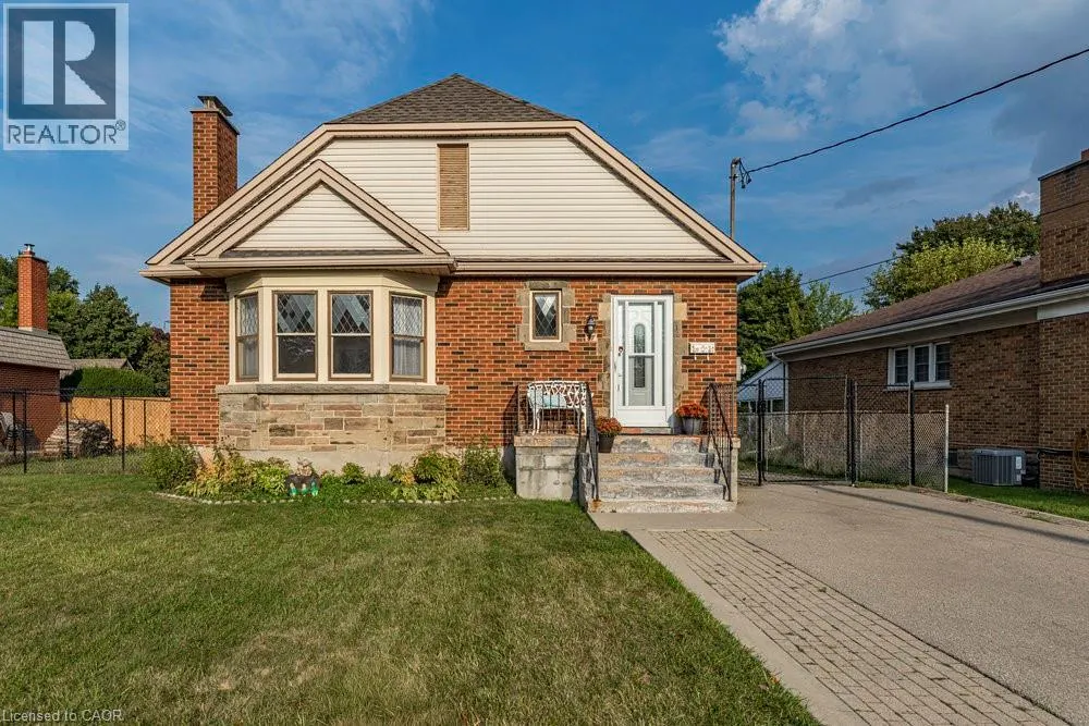37 LOWER HORNING Road