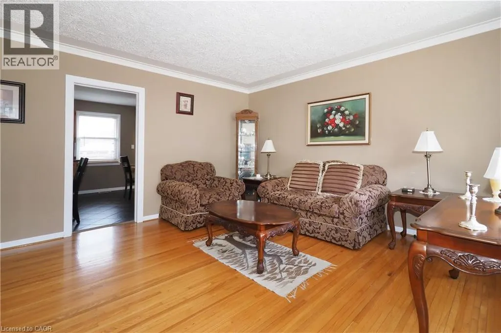 50 EARLSCOURT Crescent