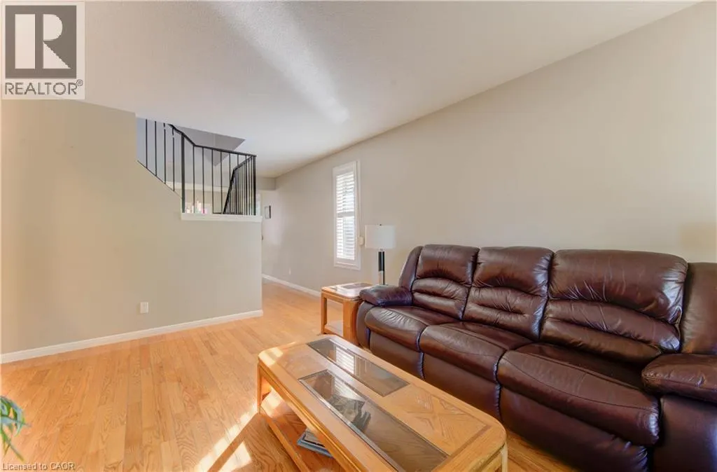 276 LAURENTIAN Drive