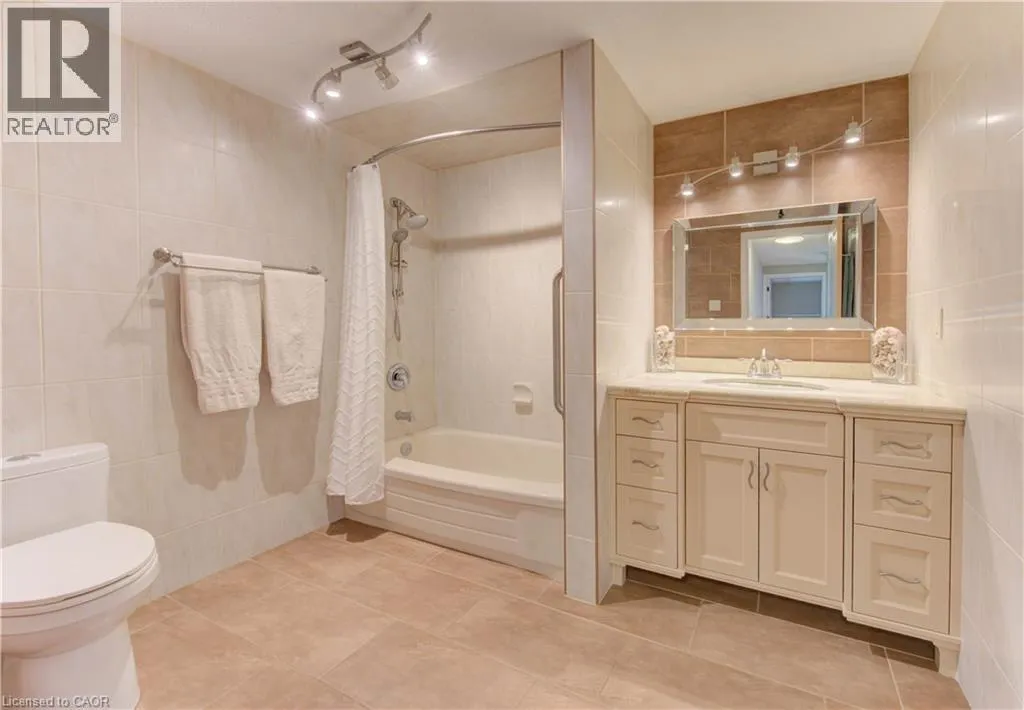 276 LAURENTIAN Drive