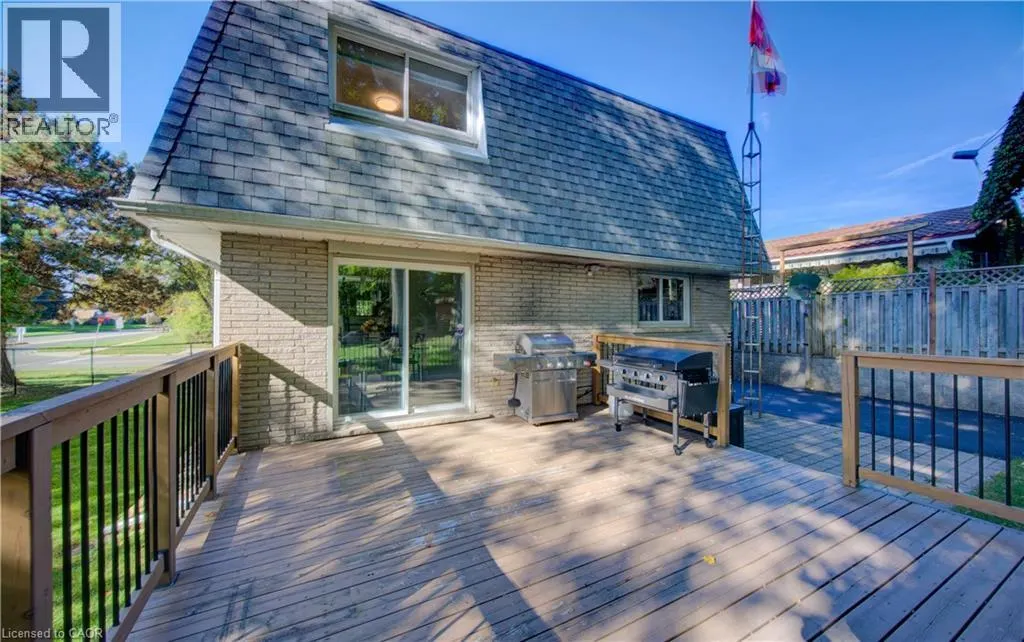 276 LAURENTIAN Drive