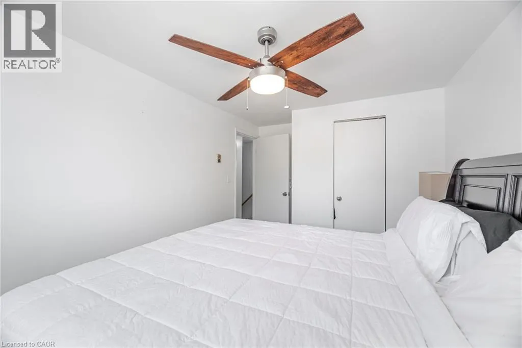 244 KINMOUNT Crescent