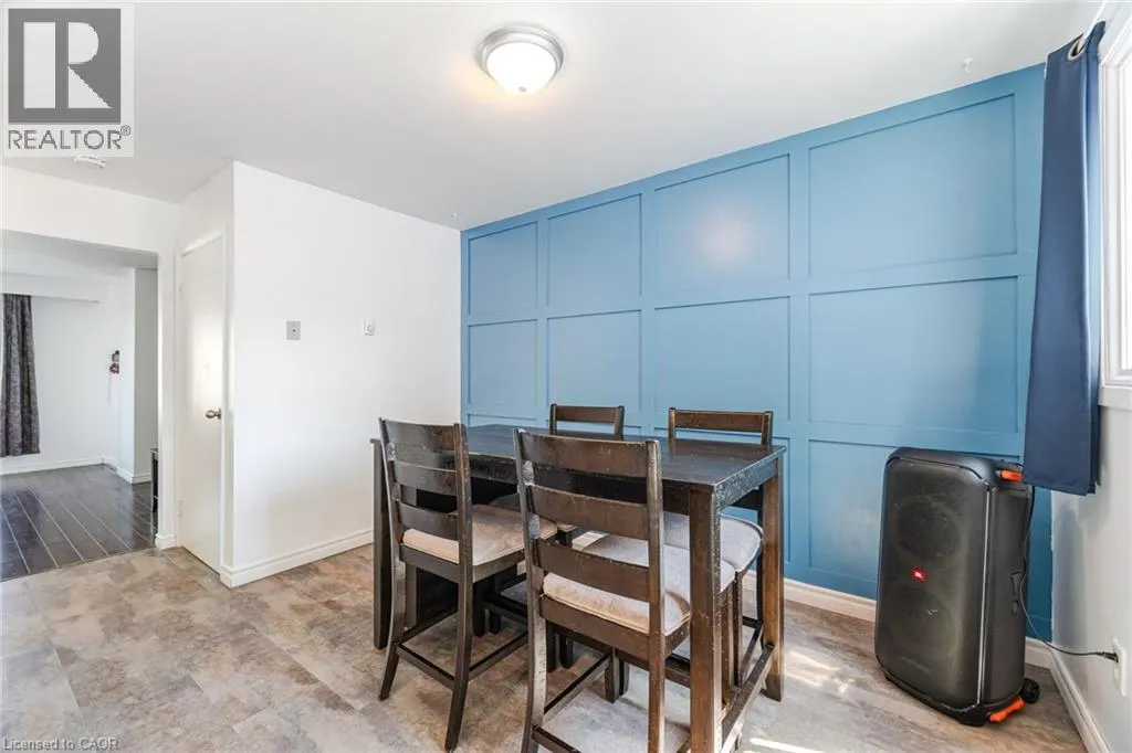 244 KINMOUNT Crescent