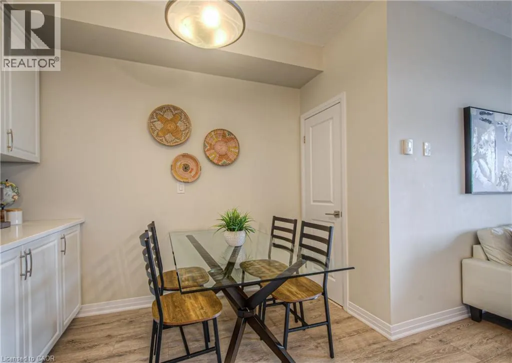 155 THOMAS SLEE Drive Unit# 1F, #1F