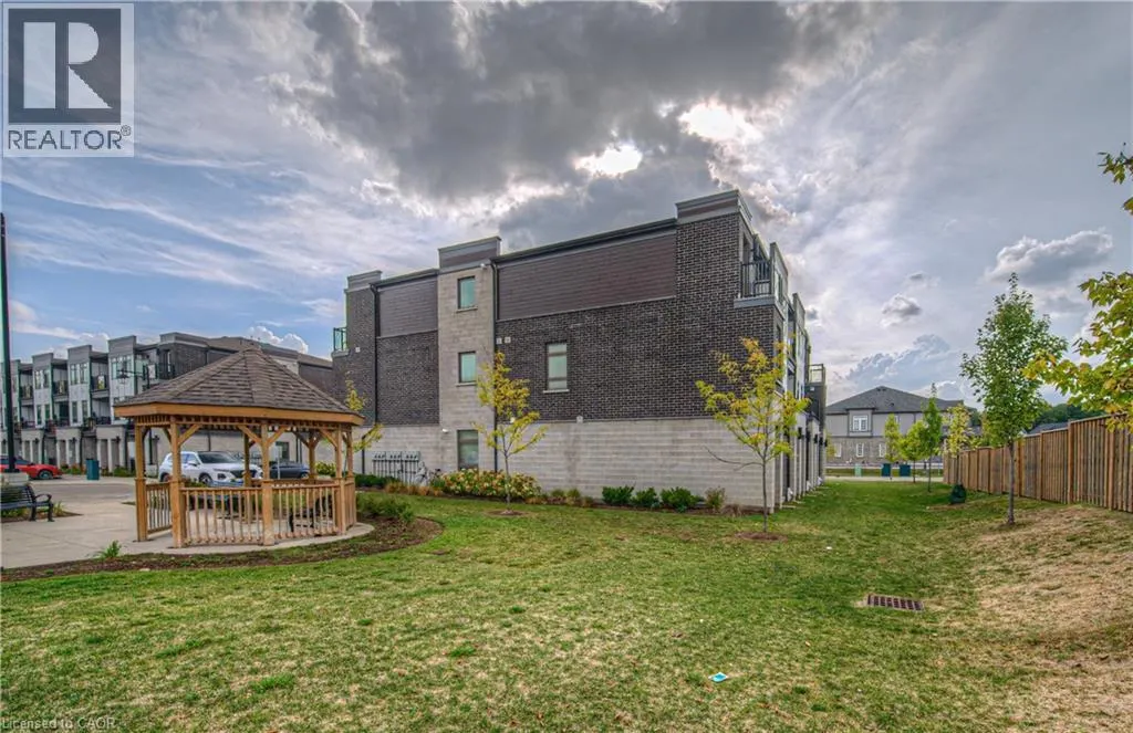 155 THOMAS SLEE Drive Unit# 1F, #1F