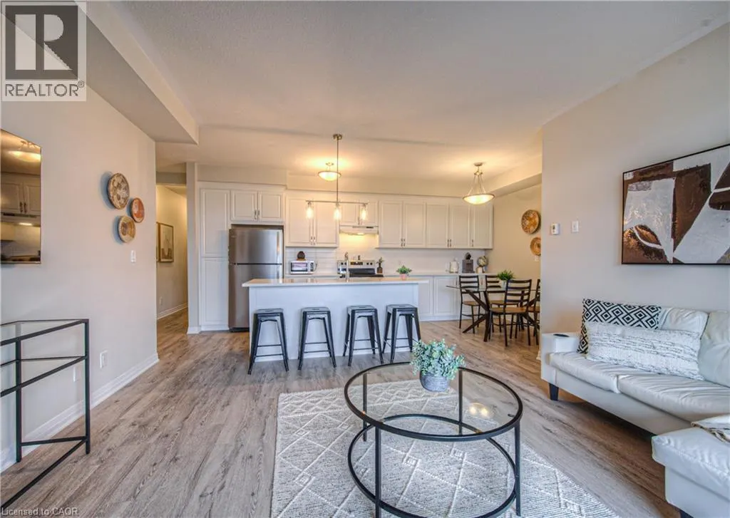 155 THOMAS SLEE Drive Unit# 1F, #1F