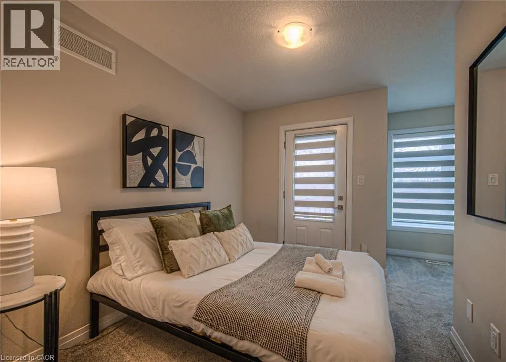155 THOMAS SLEE Drive Unit# 1F, #1F