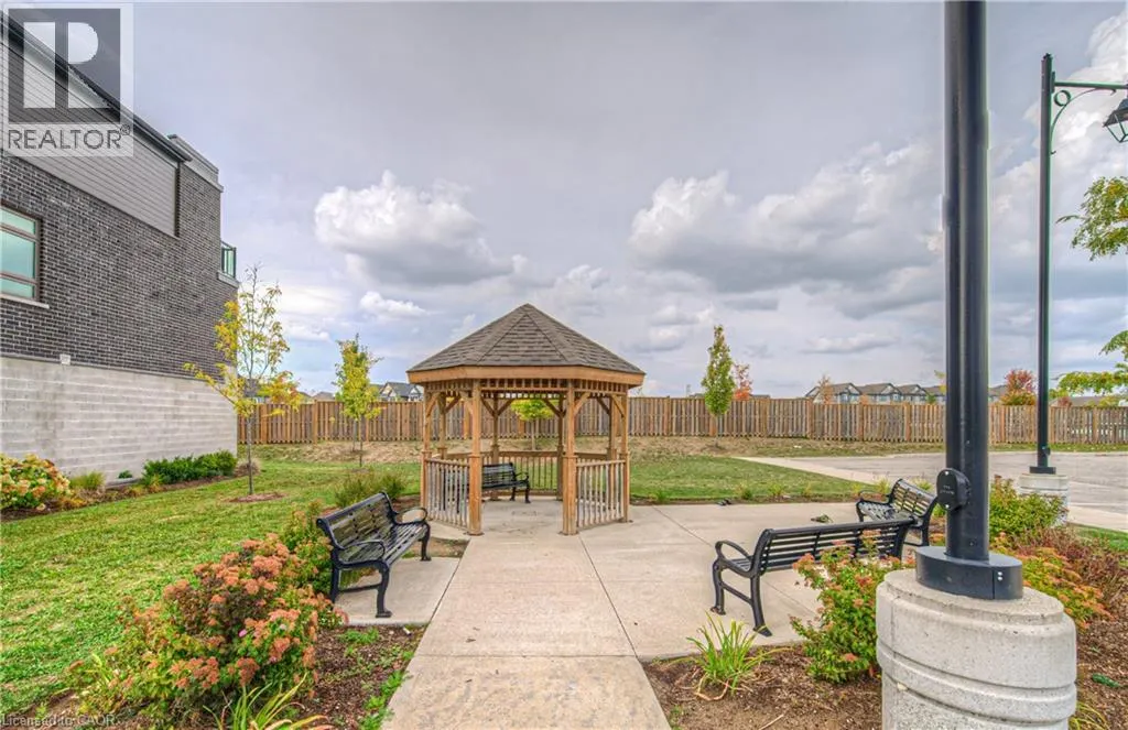 155 THOMAS SLEE Drive Unit# 1F, #1F