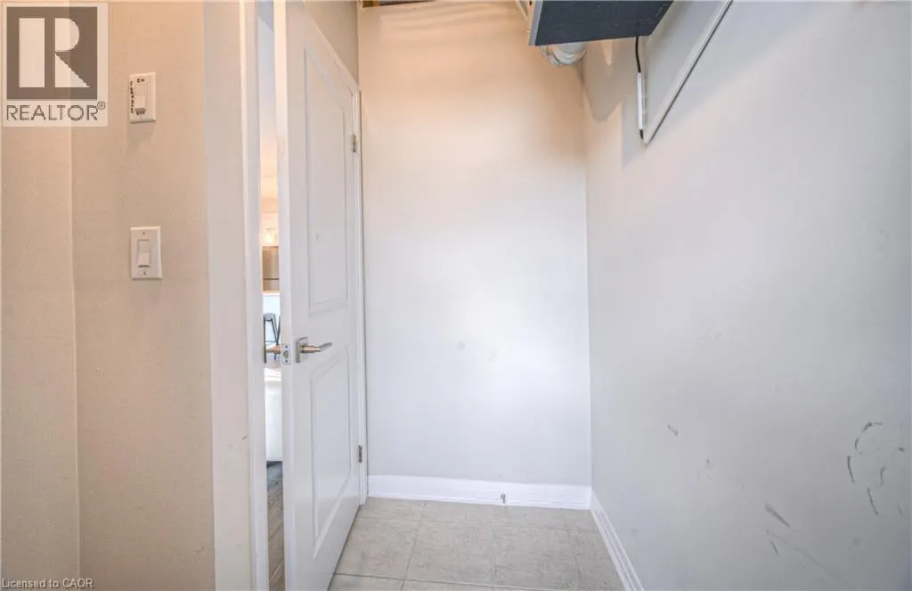155 THOMAS SLEE Drive Unit# 1F, #1F