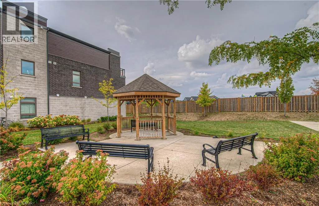 155 THOMAS SLEE Drive Unit# 1F, #1F