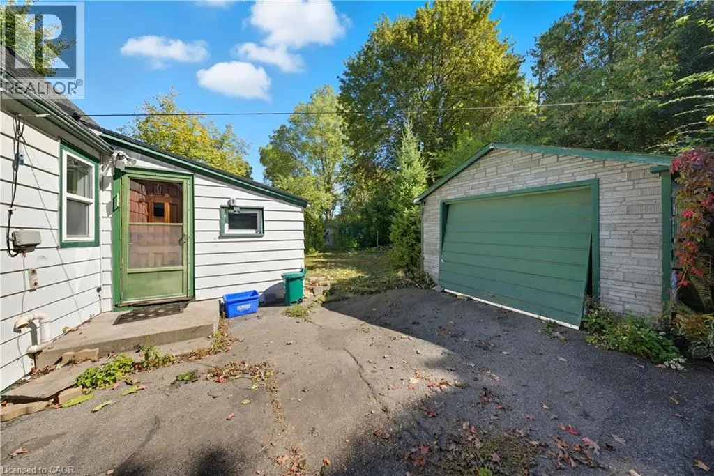 35 GLEN Road