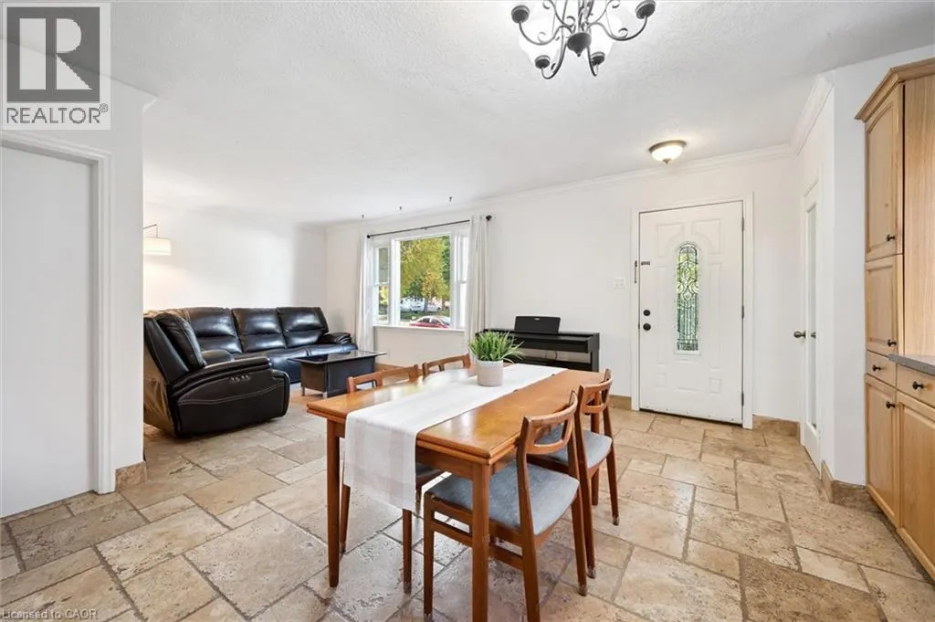 49 WOODLAND Avenue