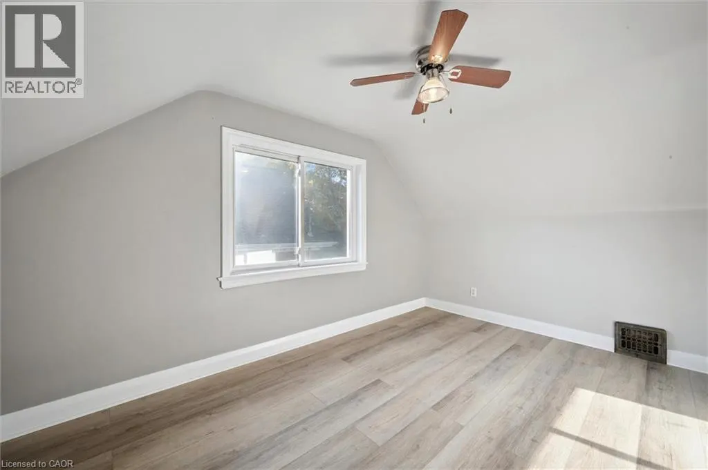 49 WOODLAND Avenue