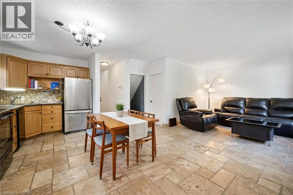 49 WOODLAND Avenue