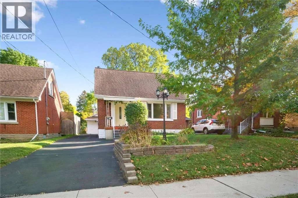 49 WOODLAND Avenue