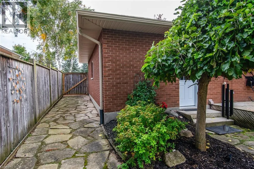 1099 HENRY Street