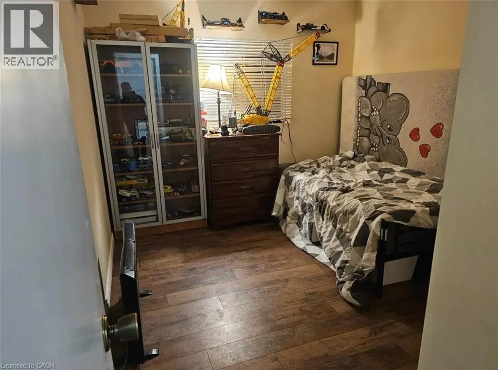 470 ELIZABETH Street E Unit# 4, #4