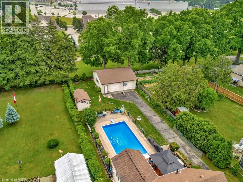 48 WILLOW Drive