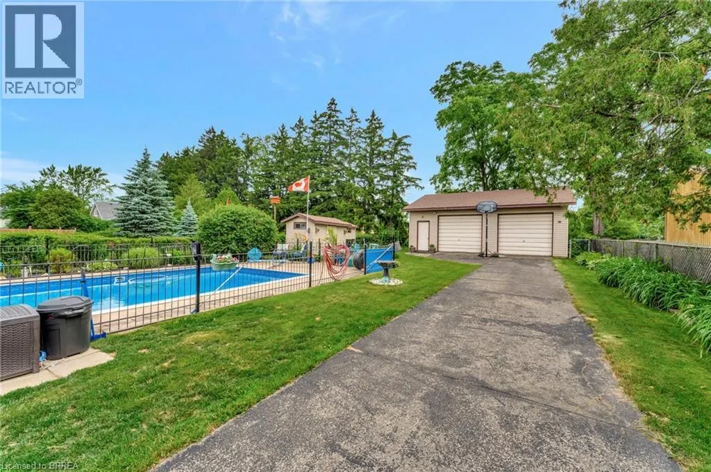 48 WILLOW Drive