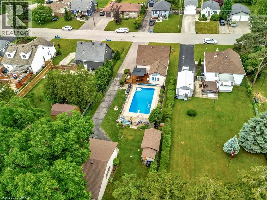 48 WILLOW Drive