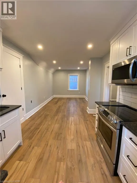 63 CAMERON Street N Unit# 3, #3