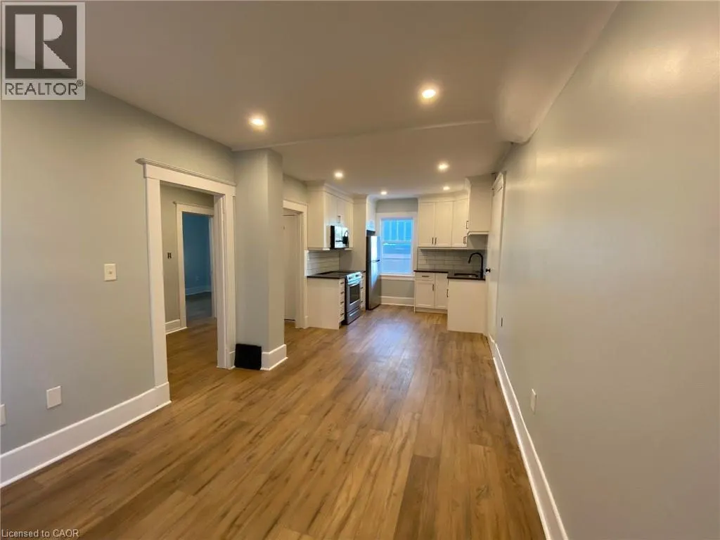 63 CAMERON Street N Unit# 3, #3