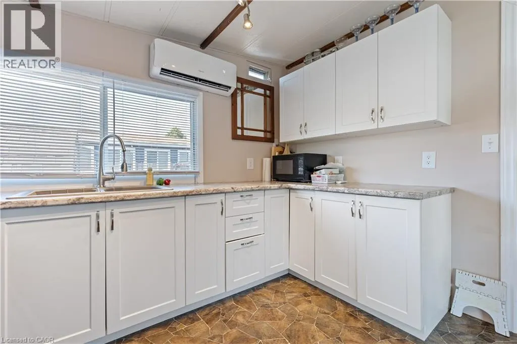 92 CLUBHOUSE Road Unit# 6, #6