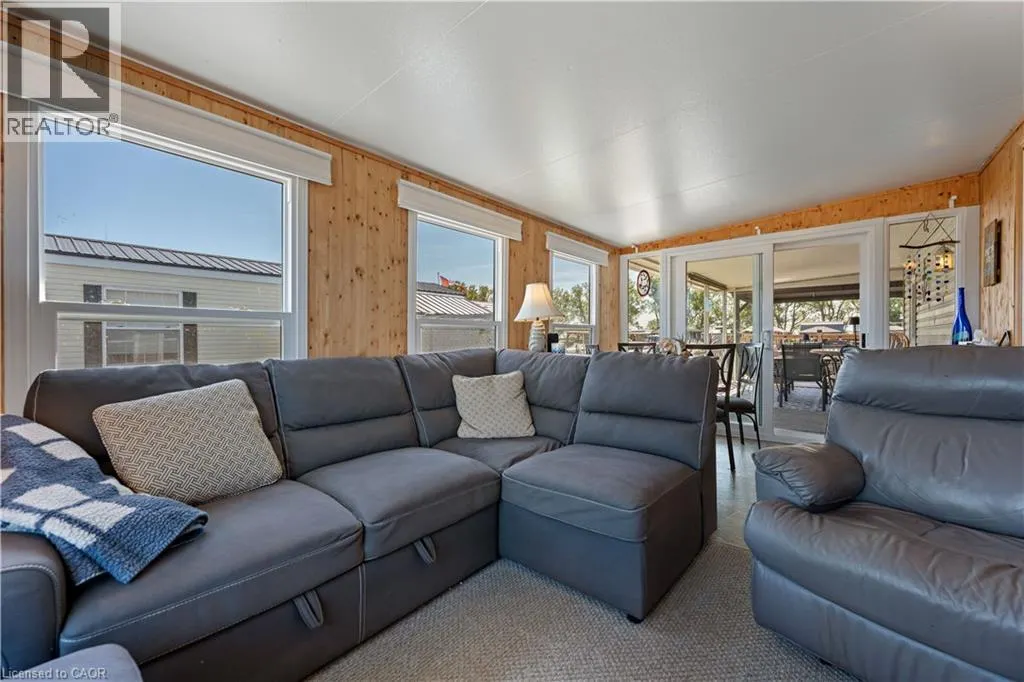 92 CLUBHOUSE Road Unit# 6, #6