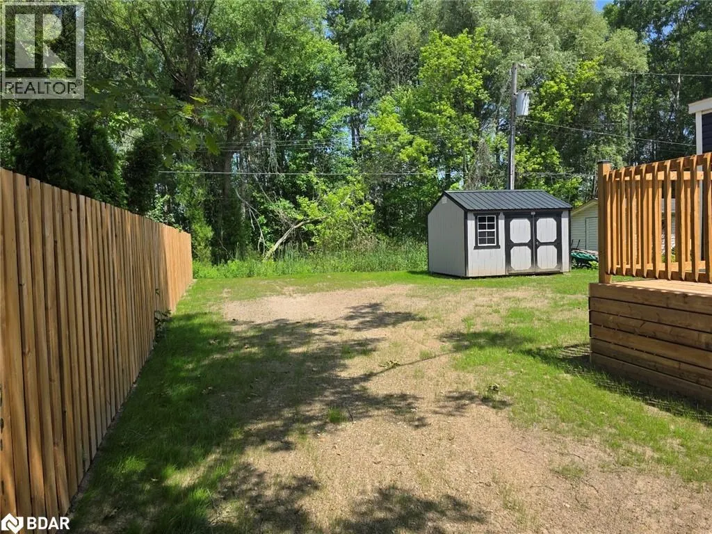 40 SHAMROCK Crescent