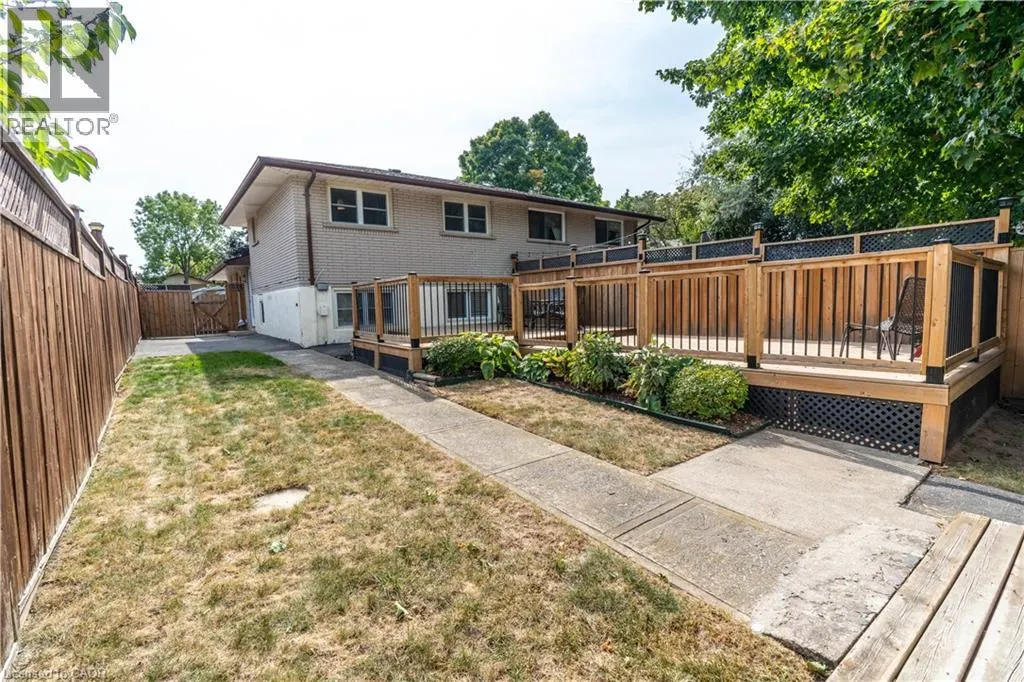 12 SHEA Crescent