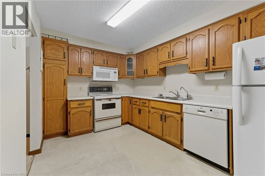 400 CHAMPLAIN Boulevard Unit# 305, #305