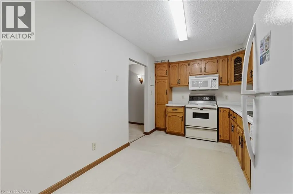 400 CHAMPLAIN Boulevard Unit# 305, #305
