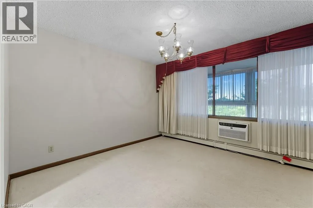 400 CHAMPLAIN Boulevard Unit# 305, #305