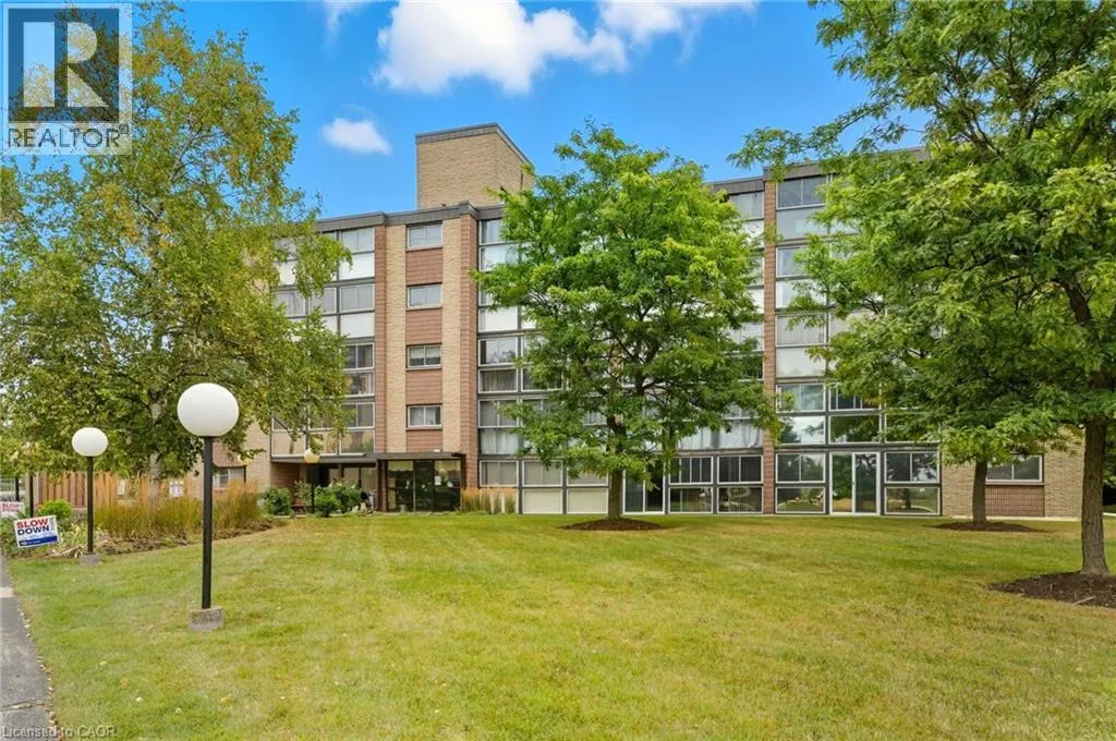 400 CHAMPLAIN Boulevard Unit# 305, #305