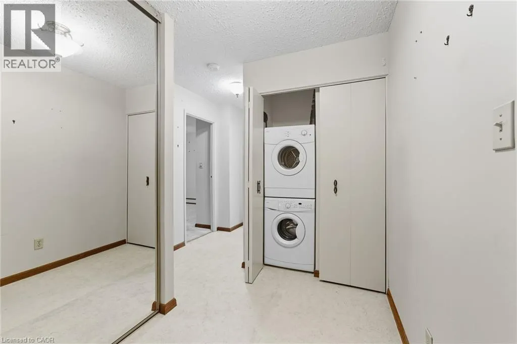 400 CHAMPLAIN Boulevard Unit# 305, #305