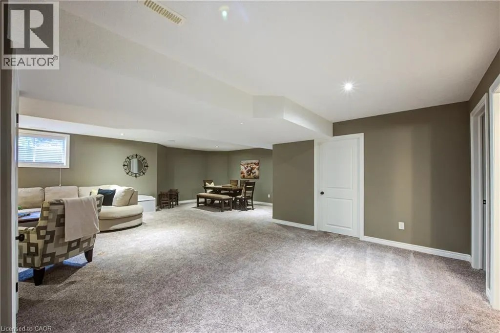 38 WESTVIEW Court