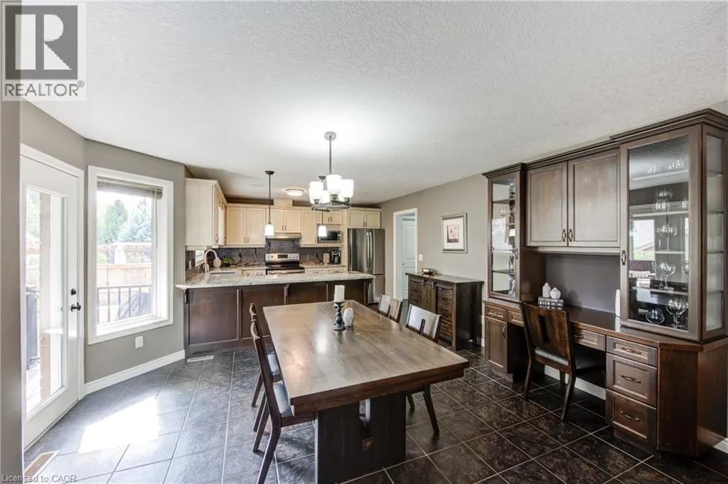38 WESTVIEW Court